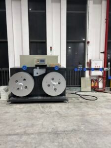 Plastic extrusion line take-up winder machine for continuous product winding
