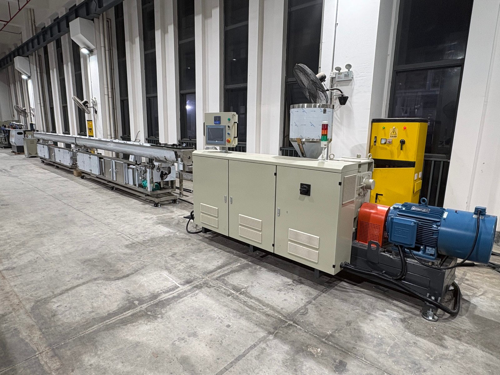 Precision PE dip tube extrusion line for cosmetic pump valve tube production